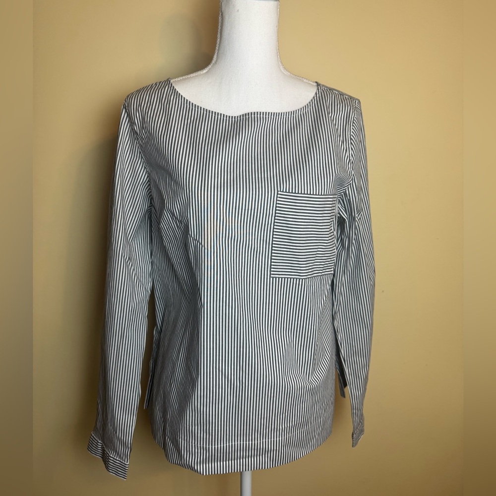 J. Crew blouse Women's Medium Gray and White Pocket Popover striped preppy